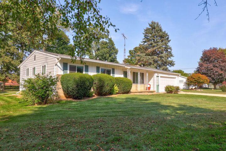 Property Photo:  3056 Wilman Drive  MI 48420 