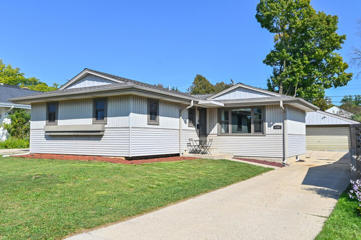 3354 N 99th St  Milwaukee WI 53222 photo