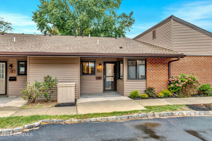 Property Photo:  10 Ellsworth Court  NJ 07701 