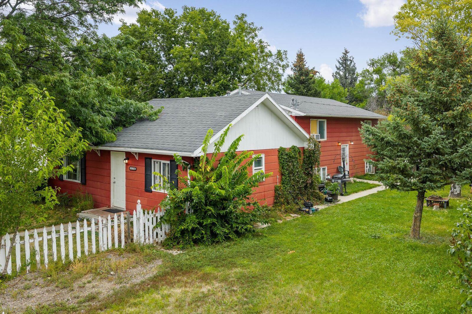 Property Photo:  1010 N 7th Street  SD 57701 