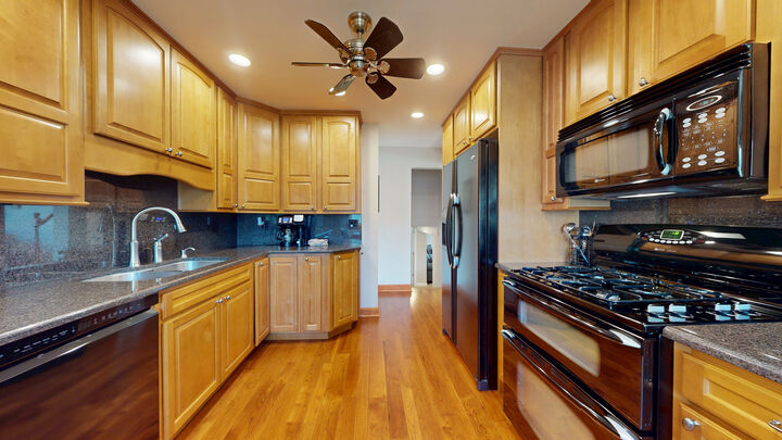 Property Photo: 6442 W 88th Street IL 60453