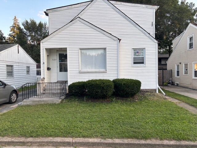 Property Photo:  527 Engle Street  IL 60419 