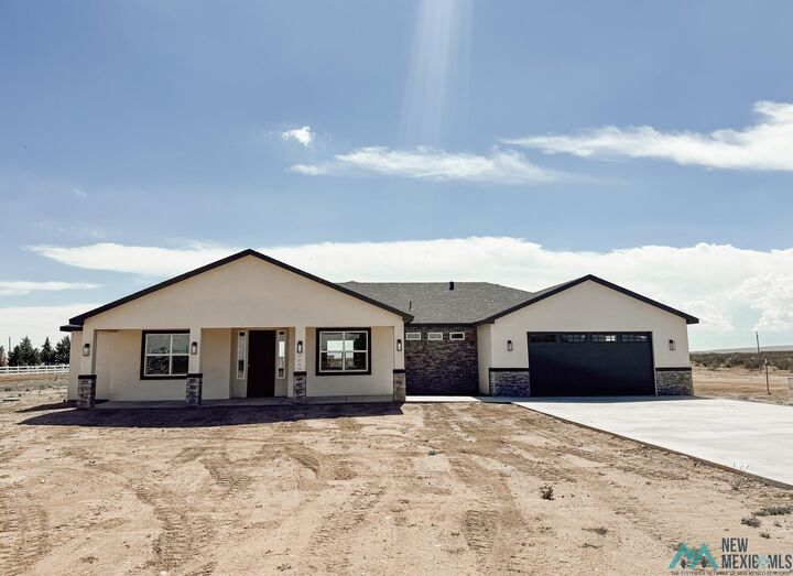 Property Photo:  2005 N Tagwood Lane  NM 88220 