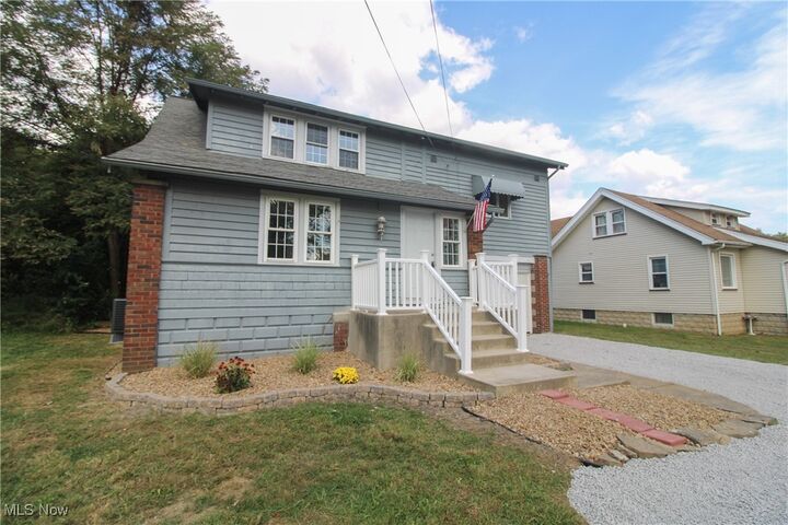Property Photo:  5256 Center Road  OH 44436 