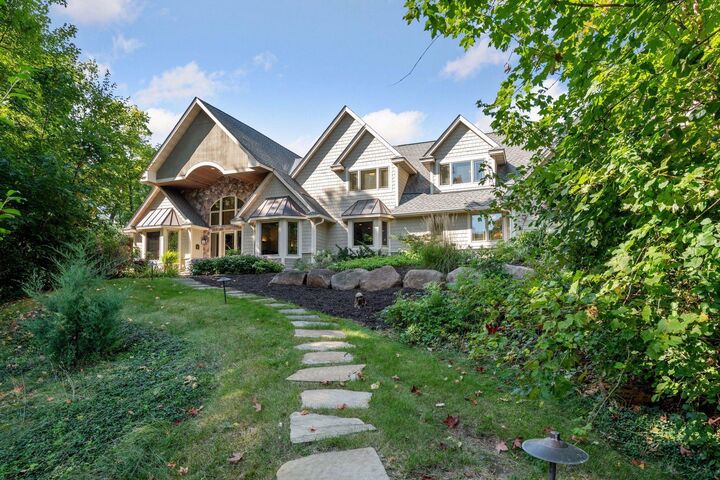 Property Photo: 4694 Baycliffe Drive MN 55331