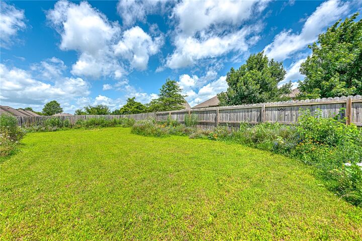 Property Photo:  4300 Limestone Avenue  AR 72712 