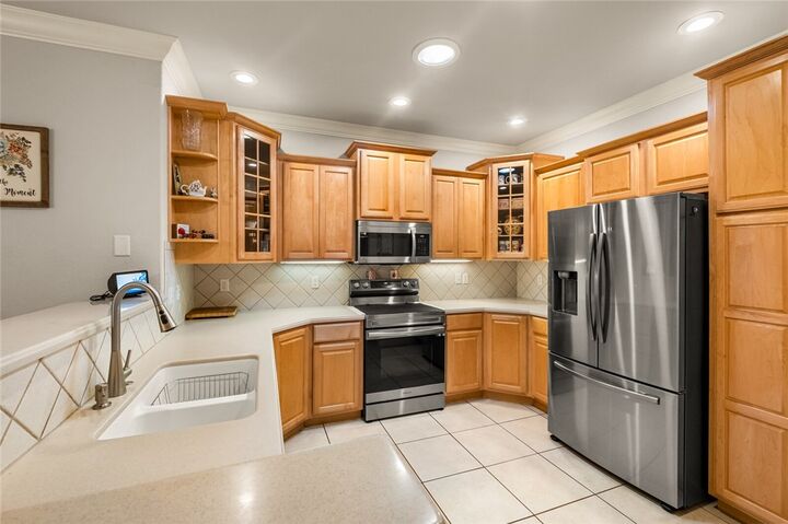 Property Photo:  4 Winfield Lane  AR 72714 