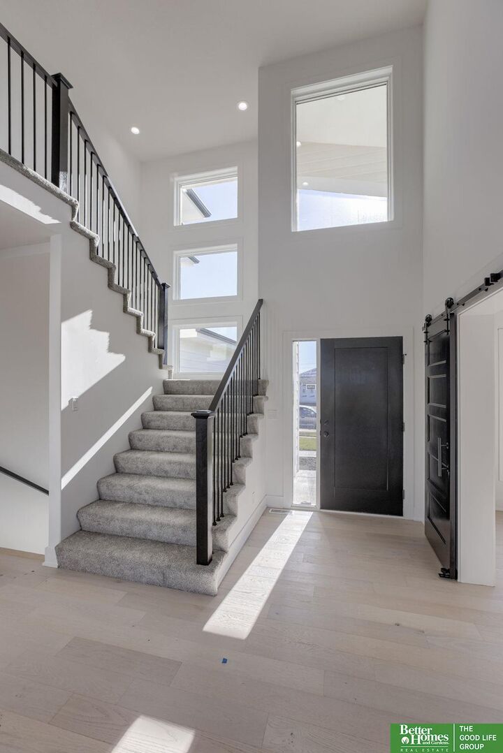 Property Photo: 5717 N 197th Avenue NE 68022