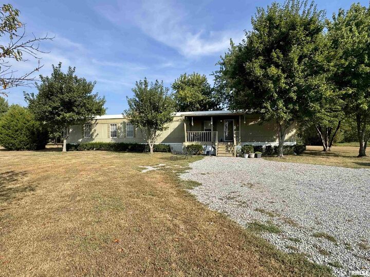 Property Photo: 16748 N Campground Lane IL 62864