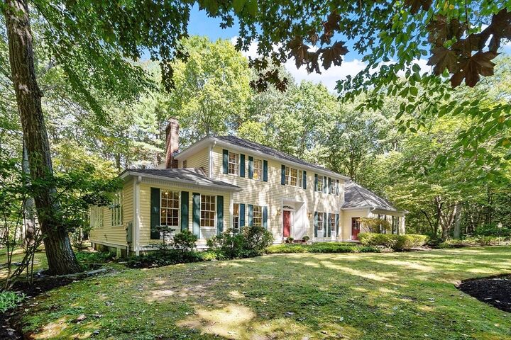 Property Photo:  10 Wingate Ln  MA 01720 