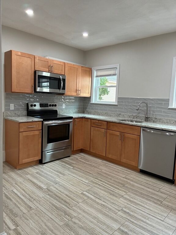 Property Photo:  8 Agassiz Ave 8  MA 02478 