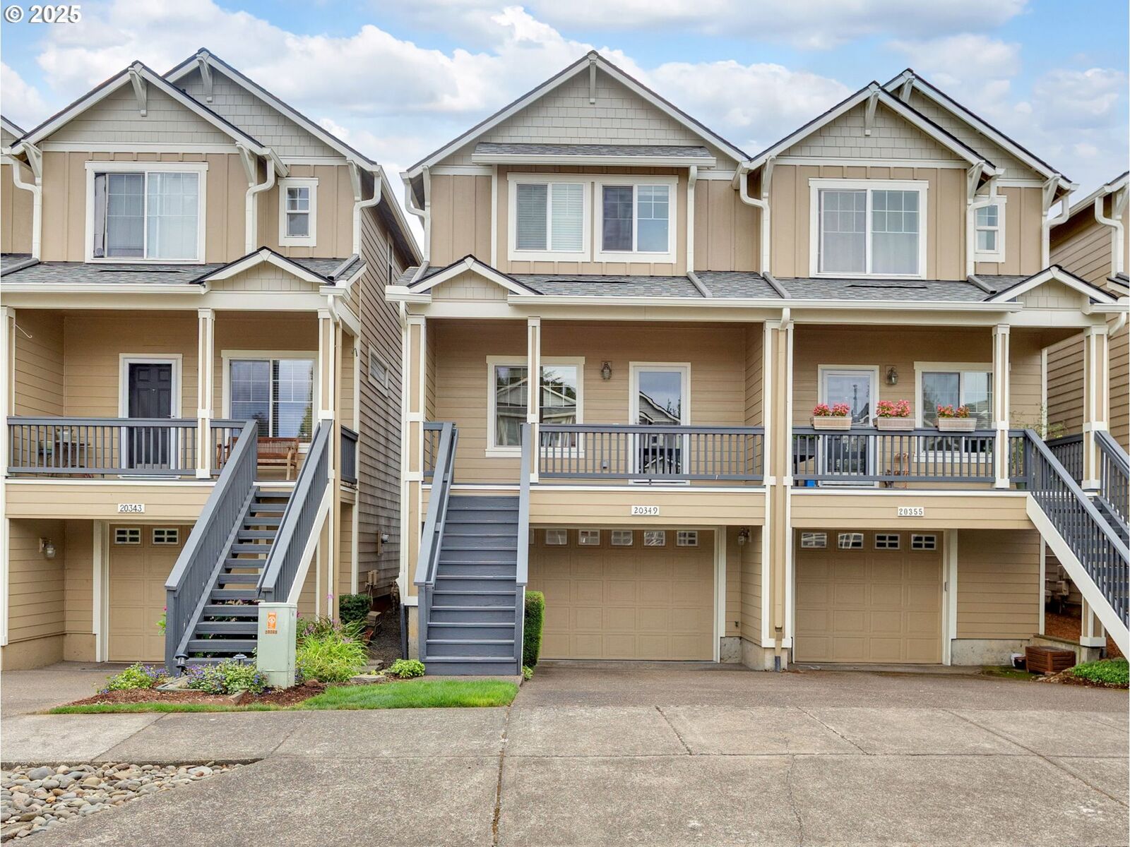 Property Photo: 20349 Noble Ln OR 97068