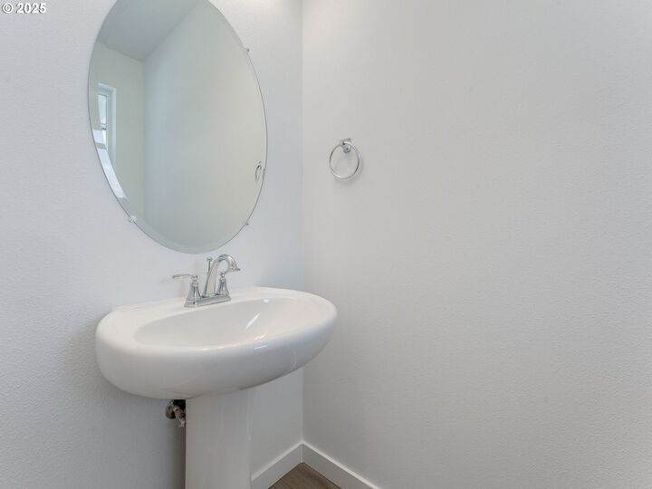 Property Photo: 2131 SW 5th Pl WA 98604