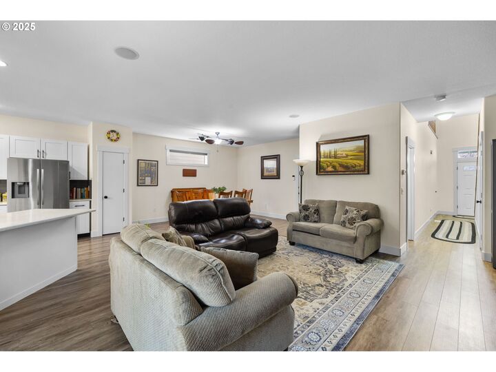 Property Photo: 1082 57th St WA 98671