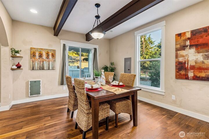 Property Photo:  1321  South Bay Road NE  WA 98506 