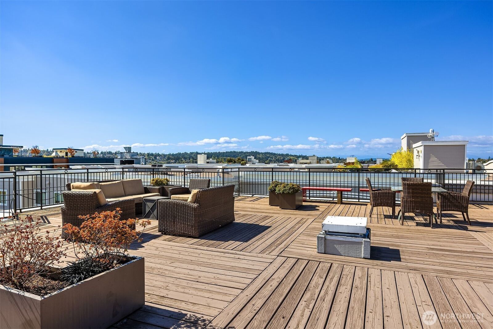 Property Photo: 1525 NW 57th Street 211 WA 98107