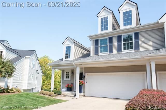 Property Photo: 767 E Bluff Court MI 48307