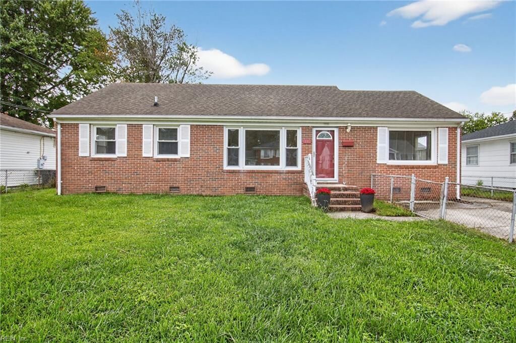 Property Photo:  111 Ethel Dr  VA 23666 