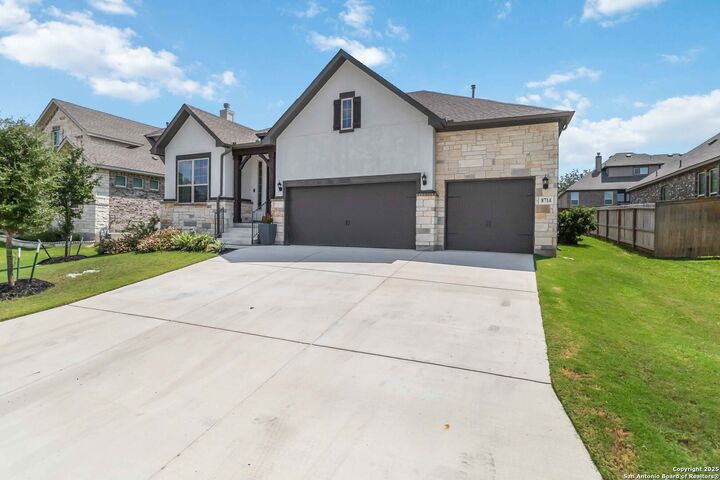 8714 Whisper Gate  Boerne TX 78015 photo