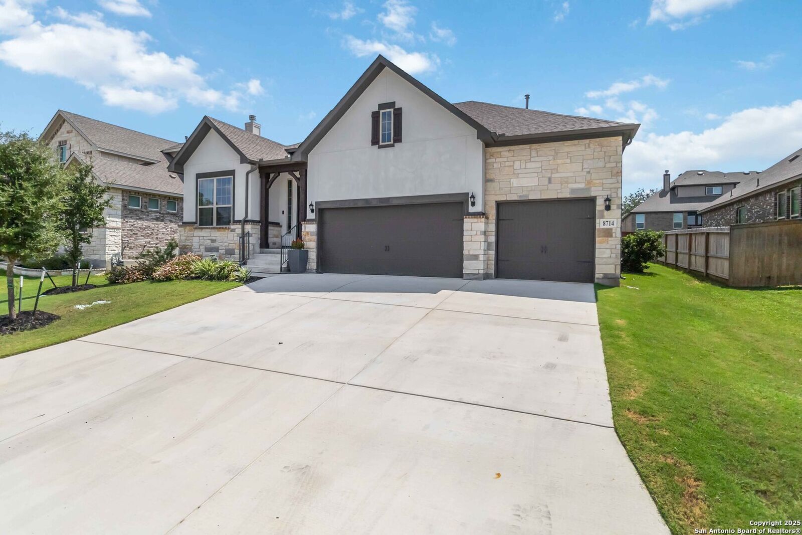 Property Photo: 8714 Whisper Gate TX 78015