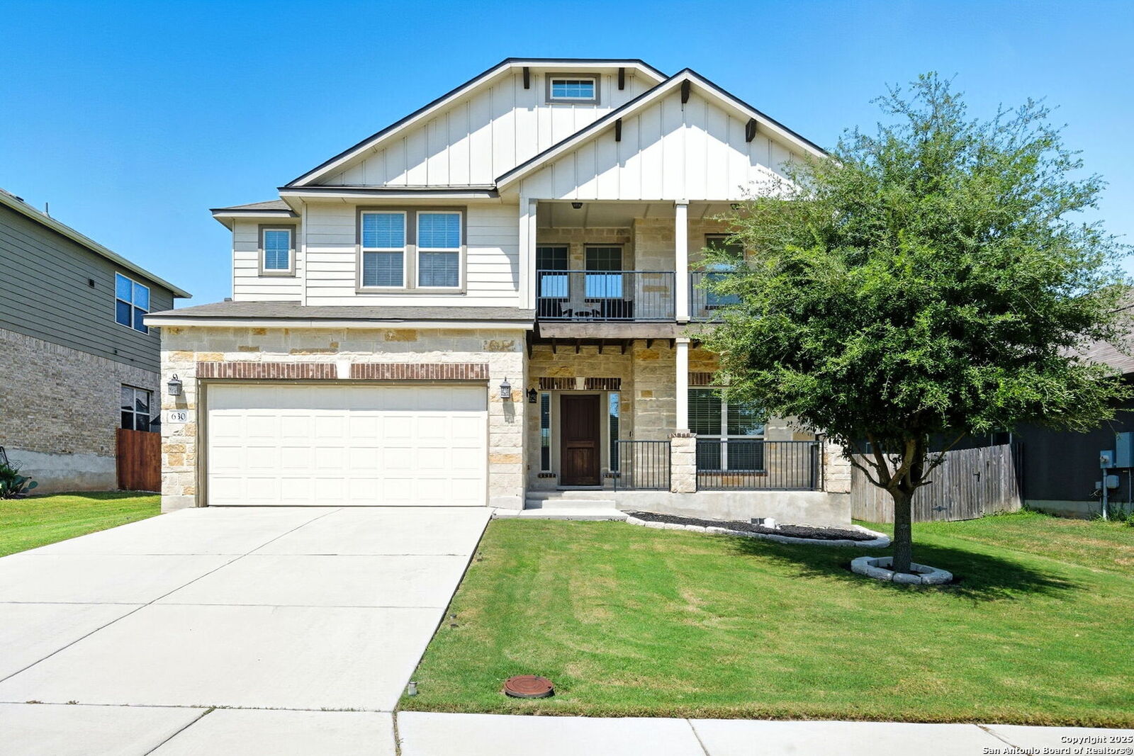 Property Photo: 630 Saddle House TX 78108