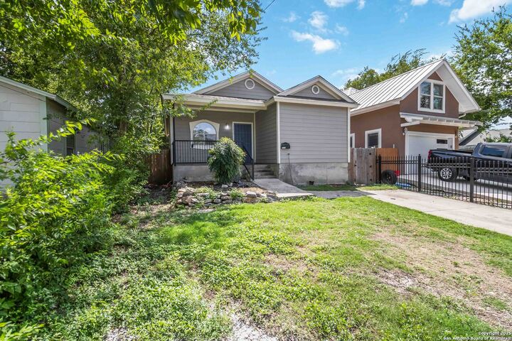 Property Photo:  1836 Aransas Ave  TX 78203 