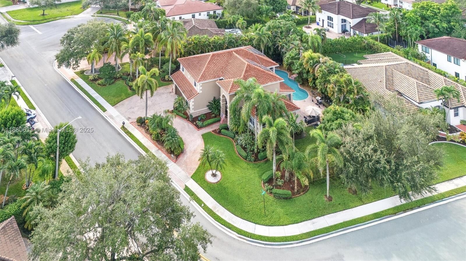 Property Photo:  15998 SW 3rd St  FL 33027 