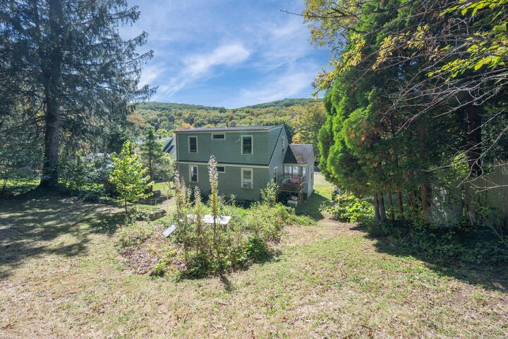 Property Photo:  252 Litchfield Street  CT 06787 