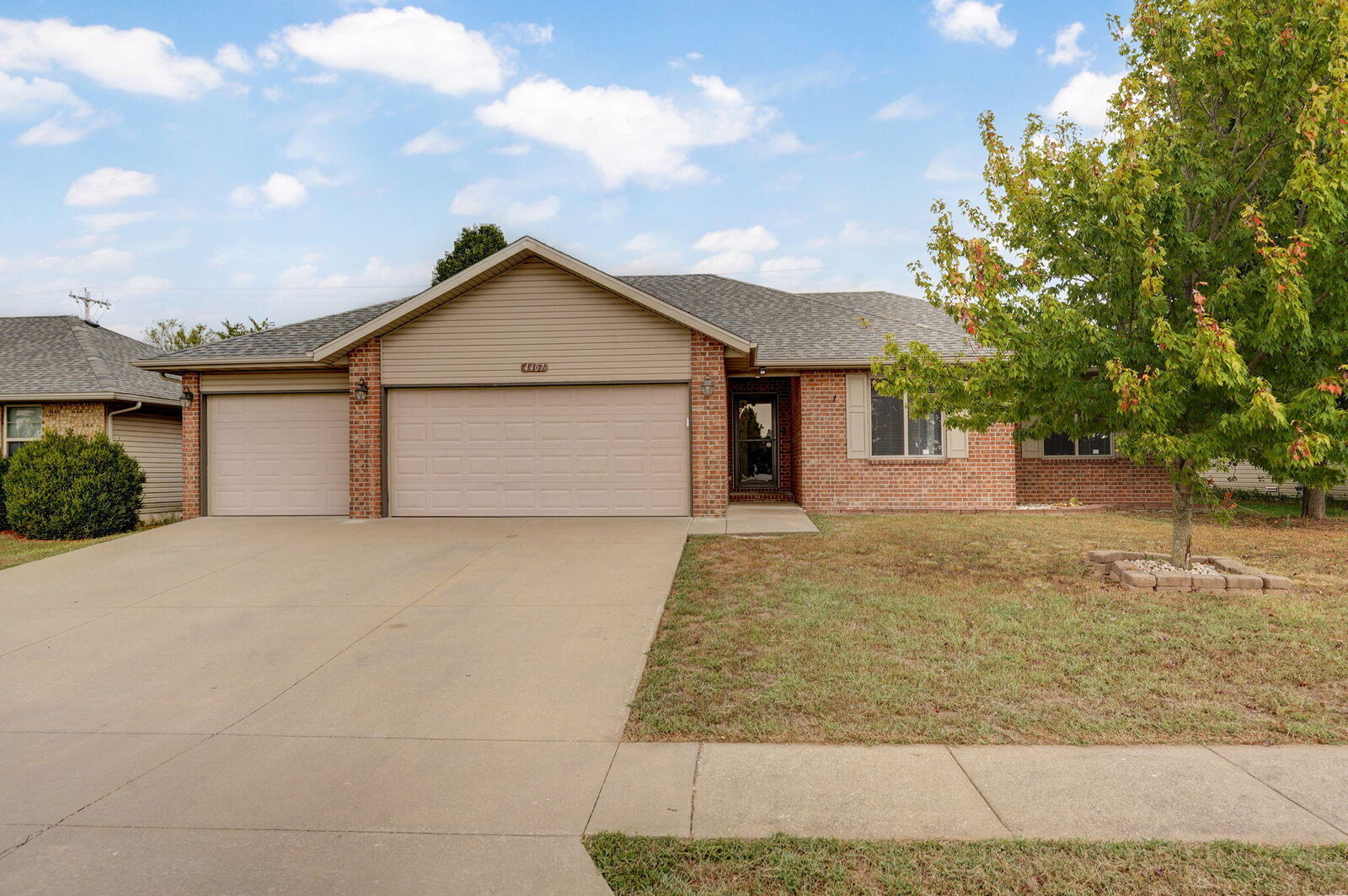 Property Photo:  4407 W Nicholas Street  MO 65802 