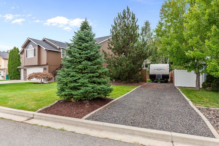 Property Photo: 17916 E 11th Ct WA 99016
