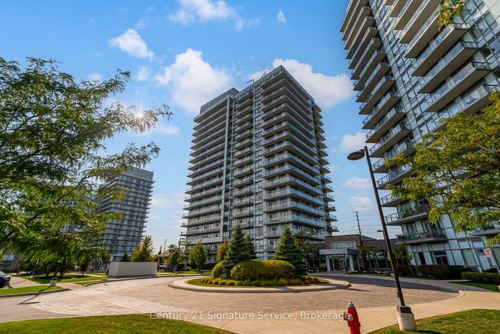 Property Photo: 4677 Glen Erin Drive 304 ON L5M 2E5