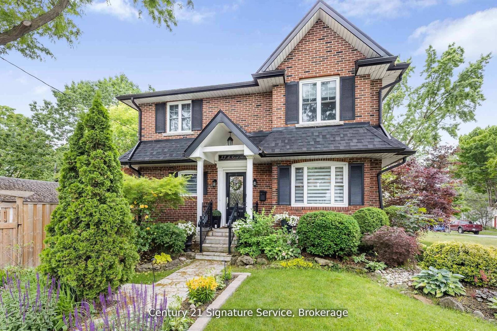 Property Photo: 33 McIntosh Avenue ON M8Y 3E1