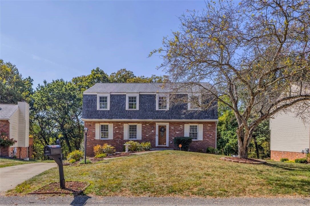 Property Photo:  529 Greenspire Ct  PA 16066 