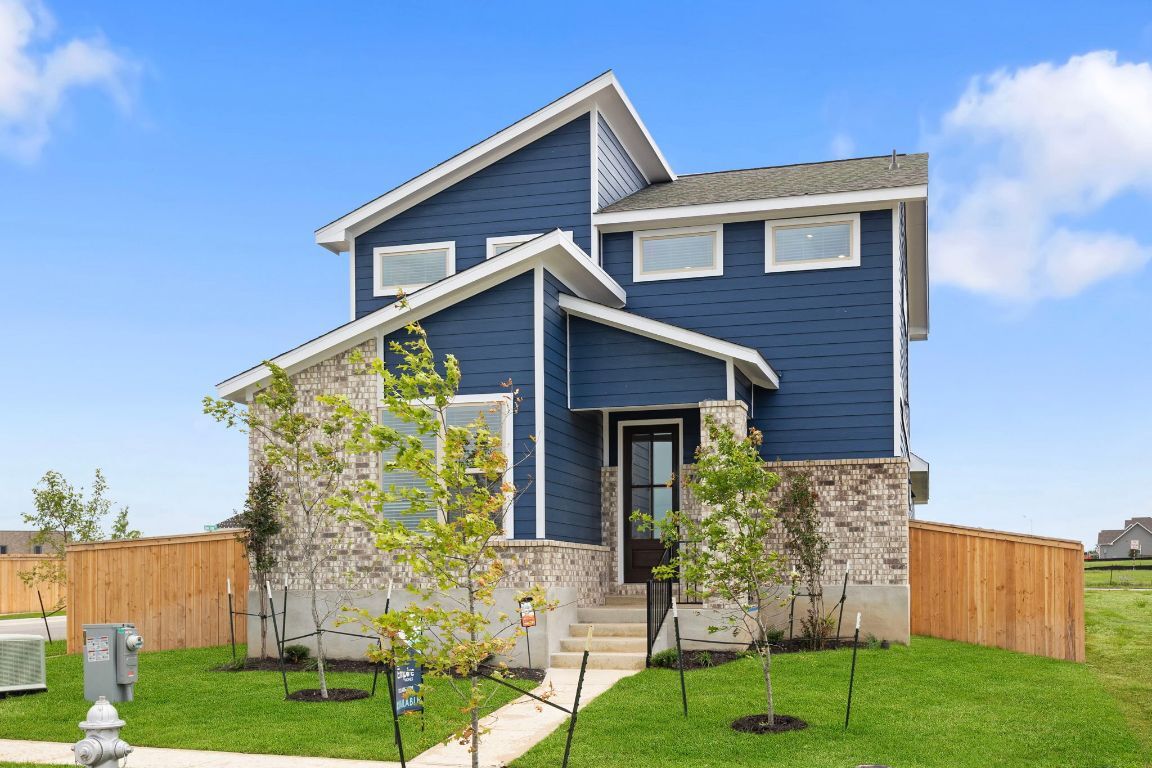 Property Photo:  705 Salamander Street  TX 78666 
