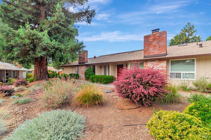 Property Photo:  12 Aspen Meadows Circle  CA 95409 