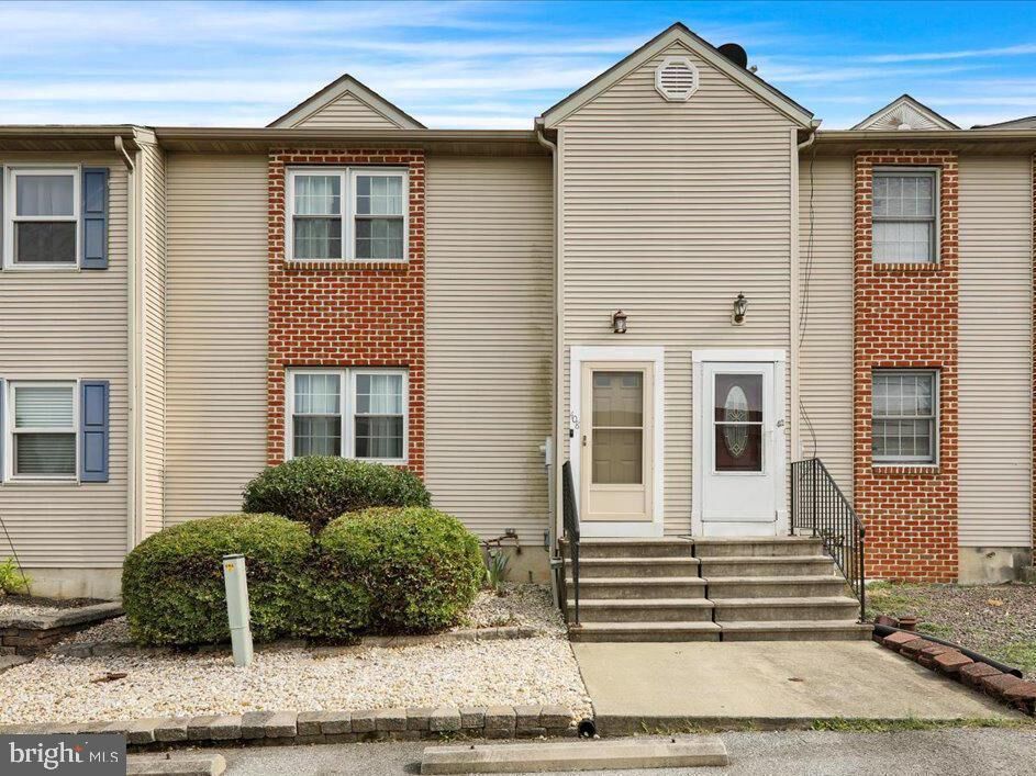 Property Photo:  408 White Birch Lane  PA 19510 