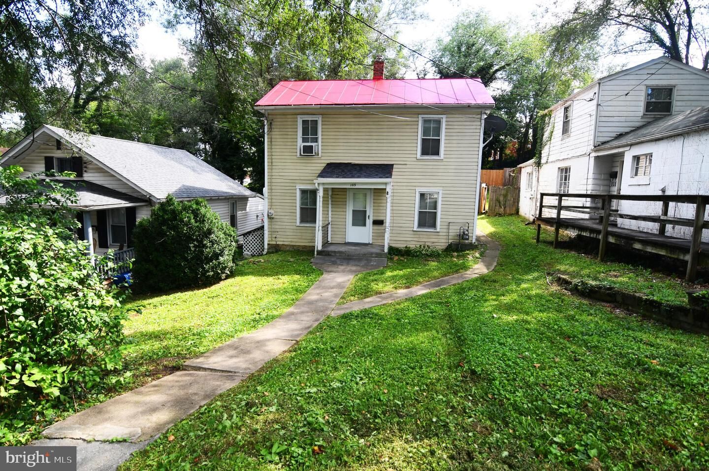 Property Photo:  105 E Pall Mall Street  VA 22601 
