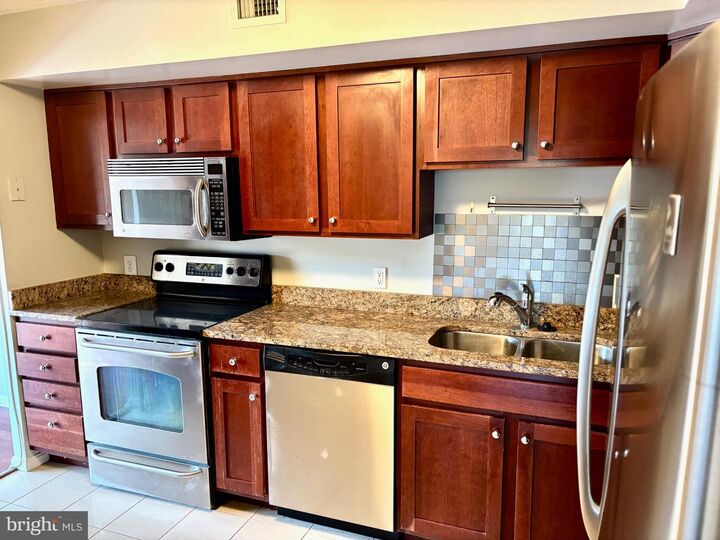 Property Photo: 2230 George C Marshall Drive 928 VA 22043