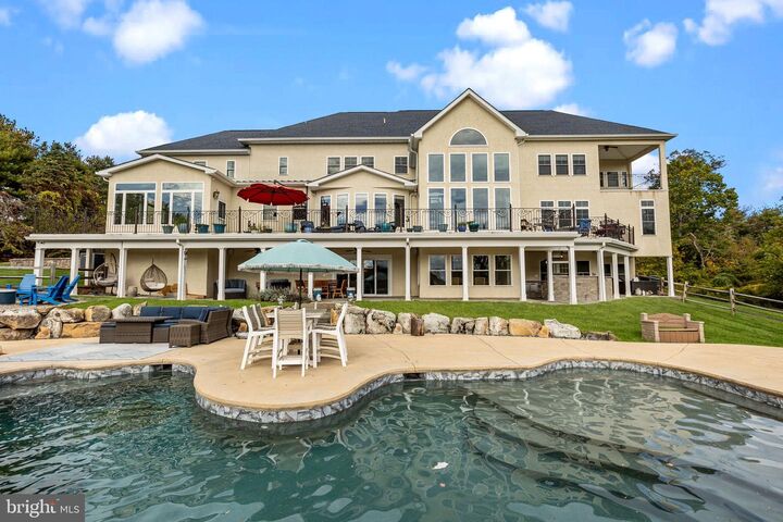 274 Pineville Road  Newtown PA 18940 photo