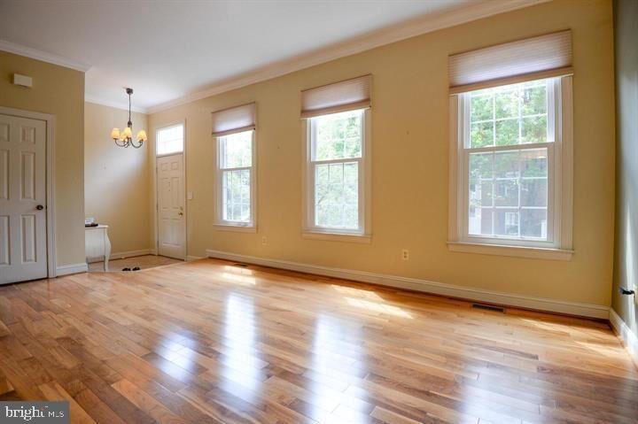Property Photo:  9404 Regency Crest Drive  VA 22181 