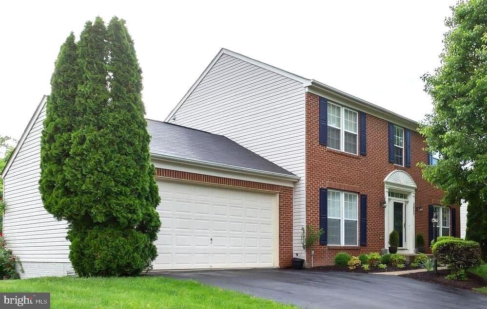 Property Photo:  2857 Myrtlewood Drive  VA 22026 