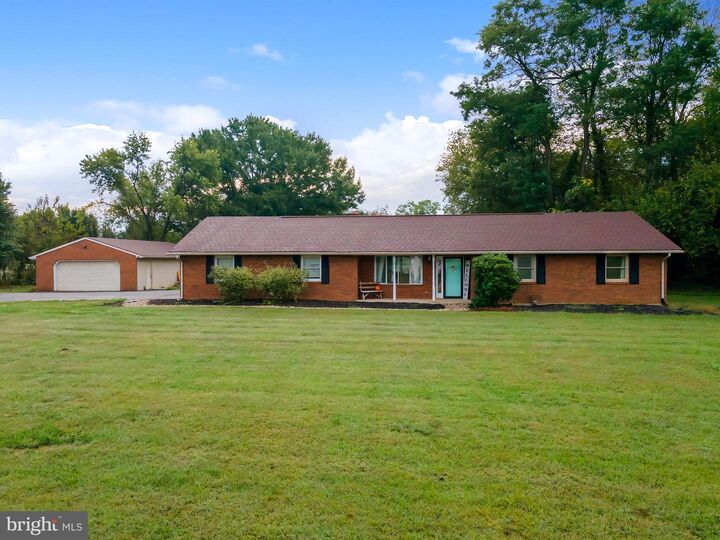 Property Photo: 1414 Kitchens Orchard WV 25419
