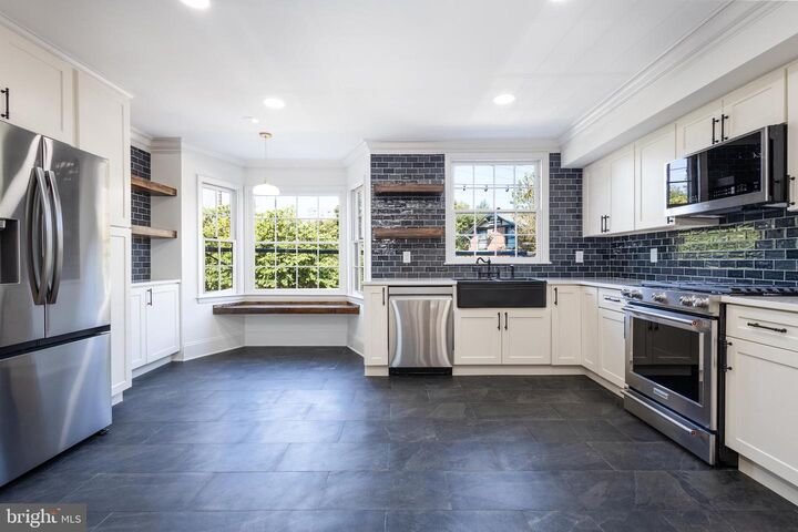 Property Photo:  538 W Queen Lane  PA 19144 