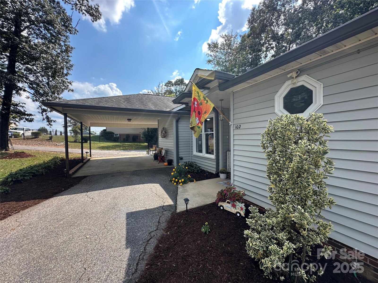 Property Photo:  102 Stephens Drive  NC 28655 