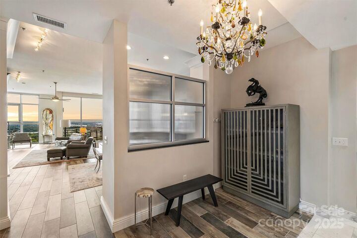 Property Photo: 333 W Trade Street 2704 NC 28202