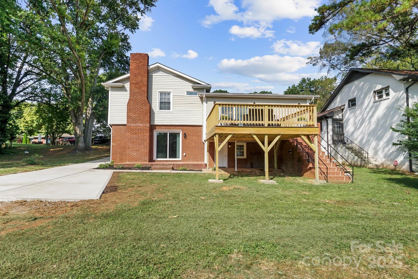 Property Photo:  1715 Washington Avenue  NC 28216 