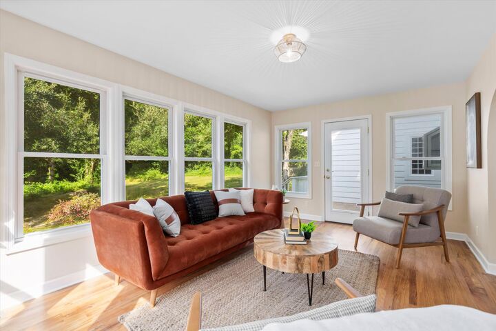 Property Photo:  1014 S Main Street  SC 29483 