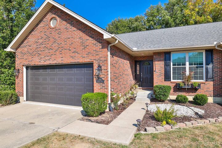 Property Photo: 6466 Winding Oaks Drive OH 45044