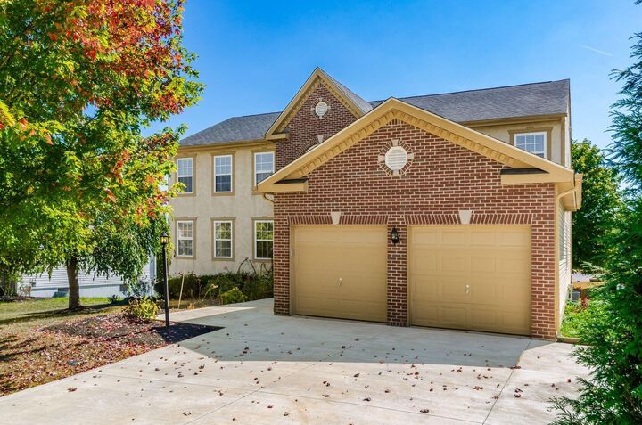 Property Photo:  3902 Rivers Run Drive  OH 43035 