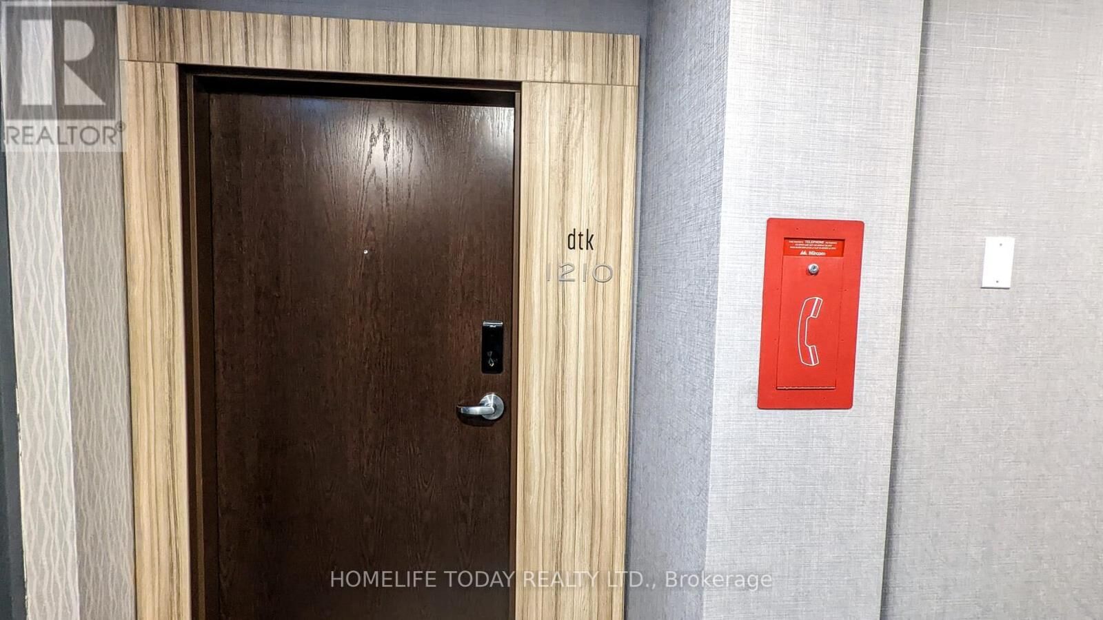 Property Photo:  60 Frederick Street 1210  ON N2H 0C7 